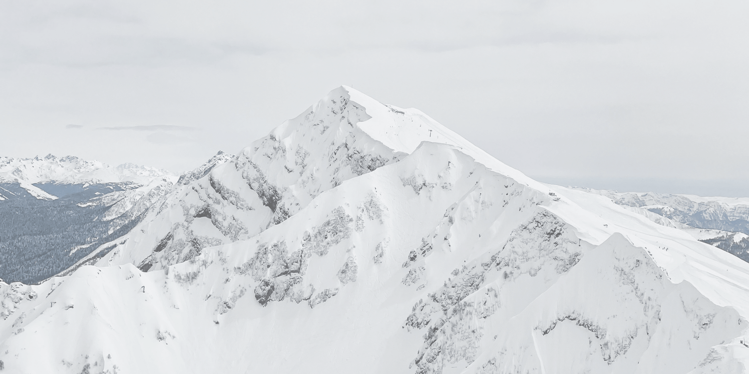 Heatewave_Thermal_Underwear_Mountain_Winter_Landscape_Banner.png