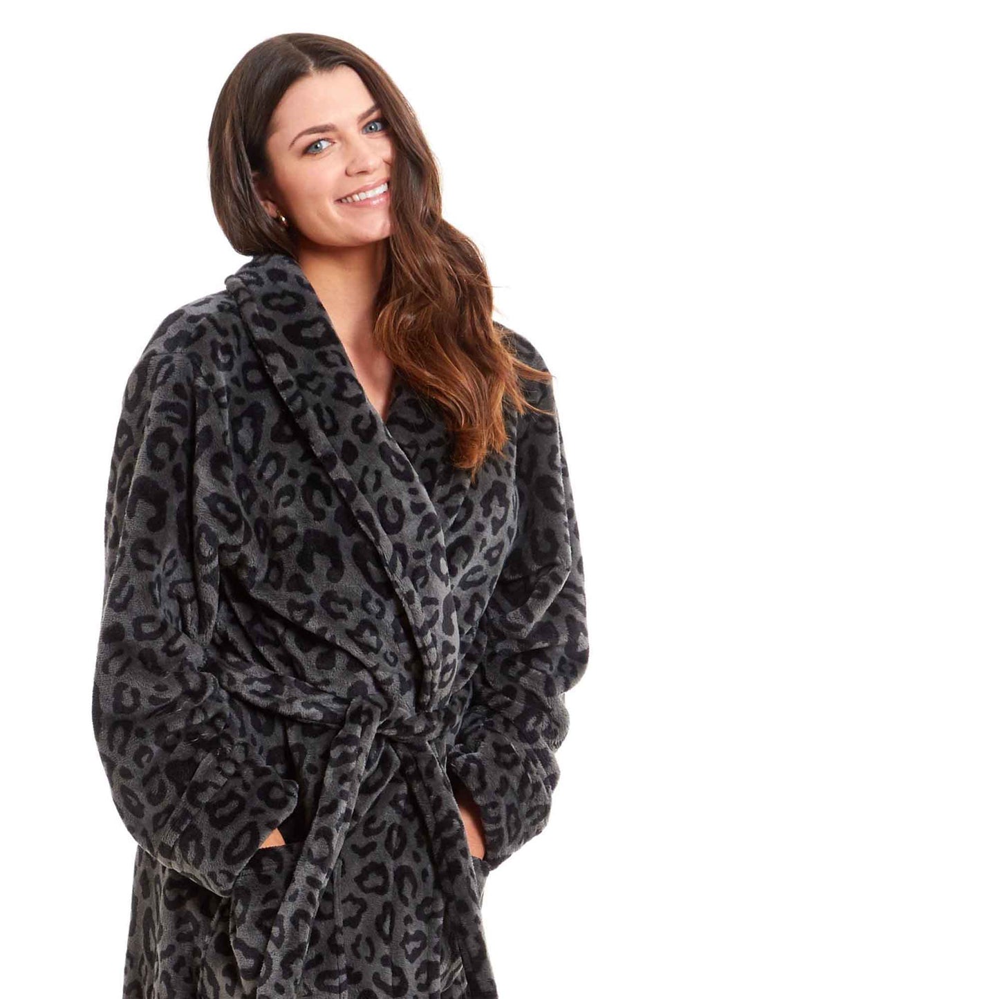 Women's Ultra-Soft Black Leopard Plush Fleece Bath Robe Warm Flannel Loungewear for Home Spa Gym Hotel Chic Animal Print by Daisy Dreamer Robe