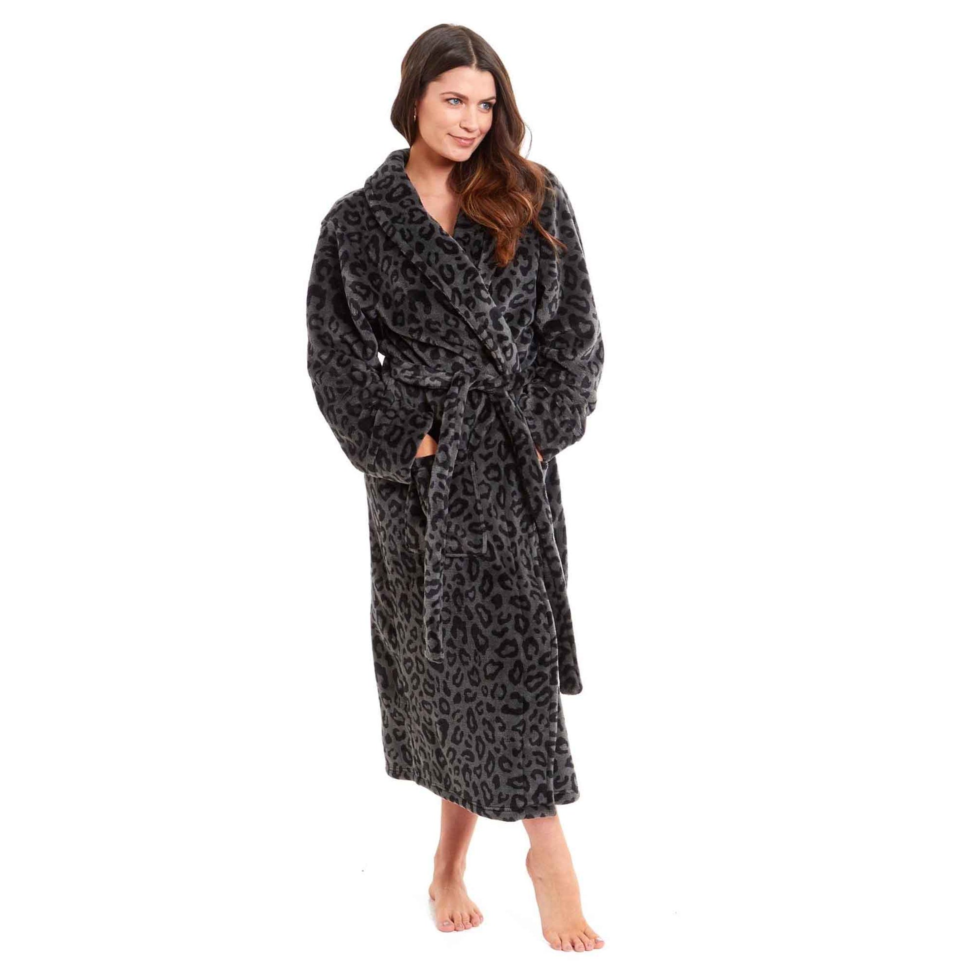 Women's Ultra-Soft Black Leopard Plush Fleece Bath Robe Warm Flannel Loungewear for Home Spa Gym Hotel Chic Animal Print by Daisy Dreamer Robe