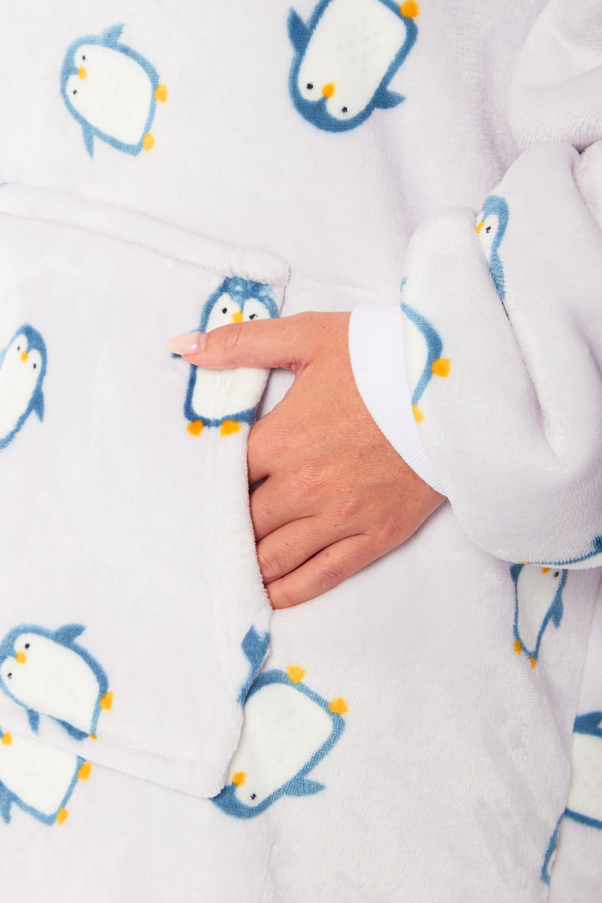 Oversized Penguin Hooded Blanket Ultra Soft Sherpa Fur Lining Big Hoodie Sweatshirt Plush Flannel Fleece Loungewear for Adults and Kids by Daisy Dreamer. Buy now for £9.00.