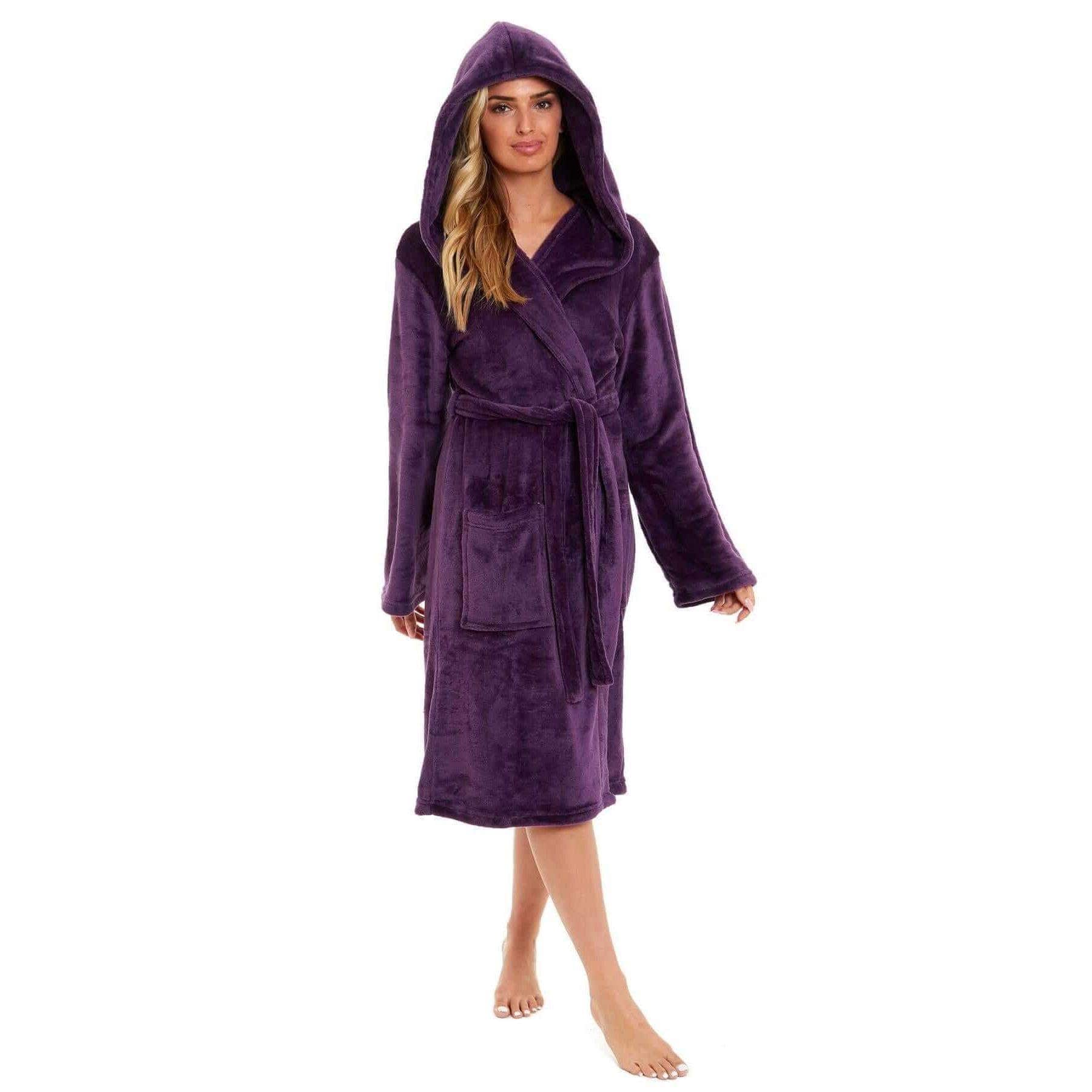 Daisy Dreamer Womens Plush Fleece Hooded Bathrobe Velvet Fluffy Loungewear  Long Sleeve Cozy Winter Dressing Gown Spa Essential. Buy Now For £20.00