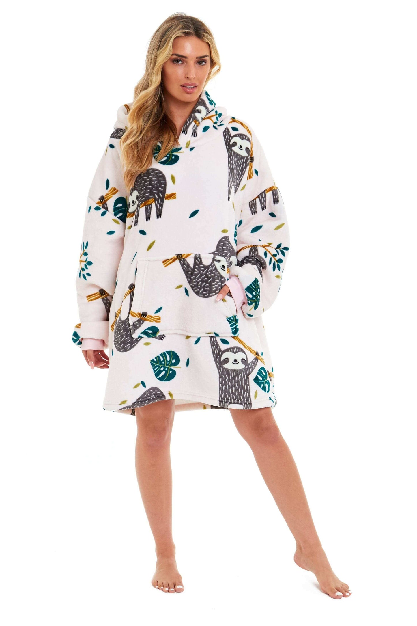 Giant Cozy Sloth Hooded Blanket Ultra Soft Sherpa Fur Plush Flannel Fleece Oversized Hoodie Sweatshirt for Adults and Kids Premium Loungewear by Daisy Dreamer. Buy now for £11.00.