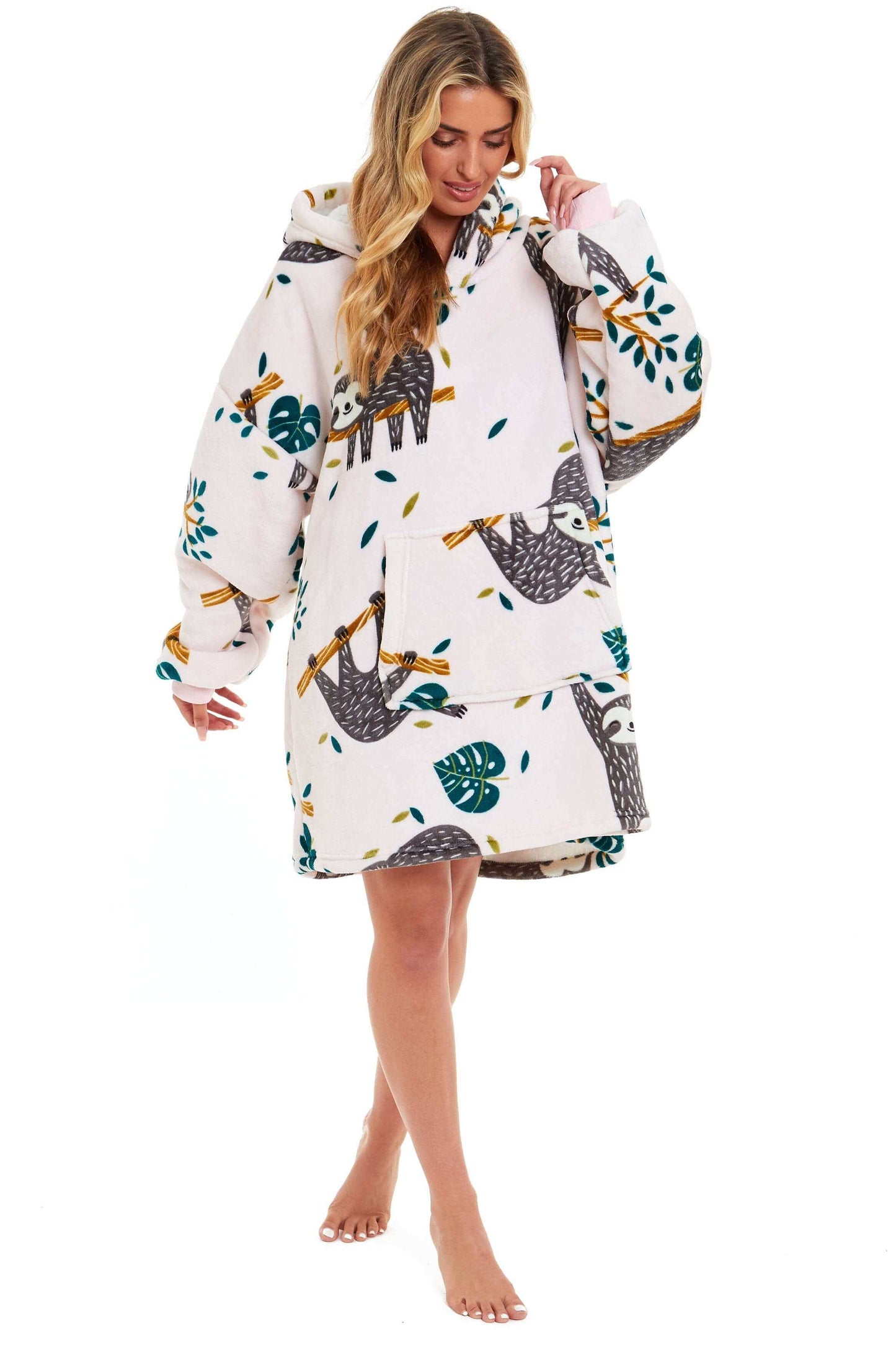 Giant Cozy Sloth Hooded Blanket Ultra Soft Sherpa Fur Plush Flannel Fleece Oversized Hoodie Sweatshirt for Adults and Kids Premium Loungewear by Daisy Dreamer. Buy now for £11.00.