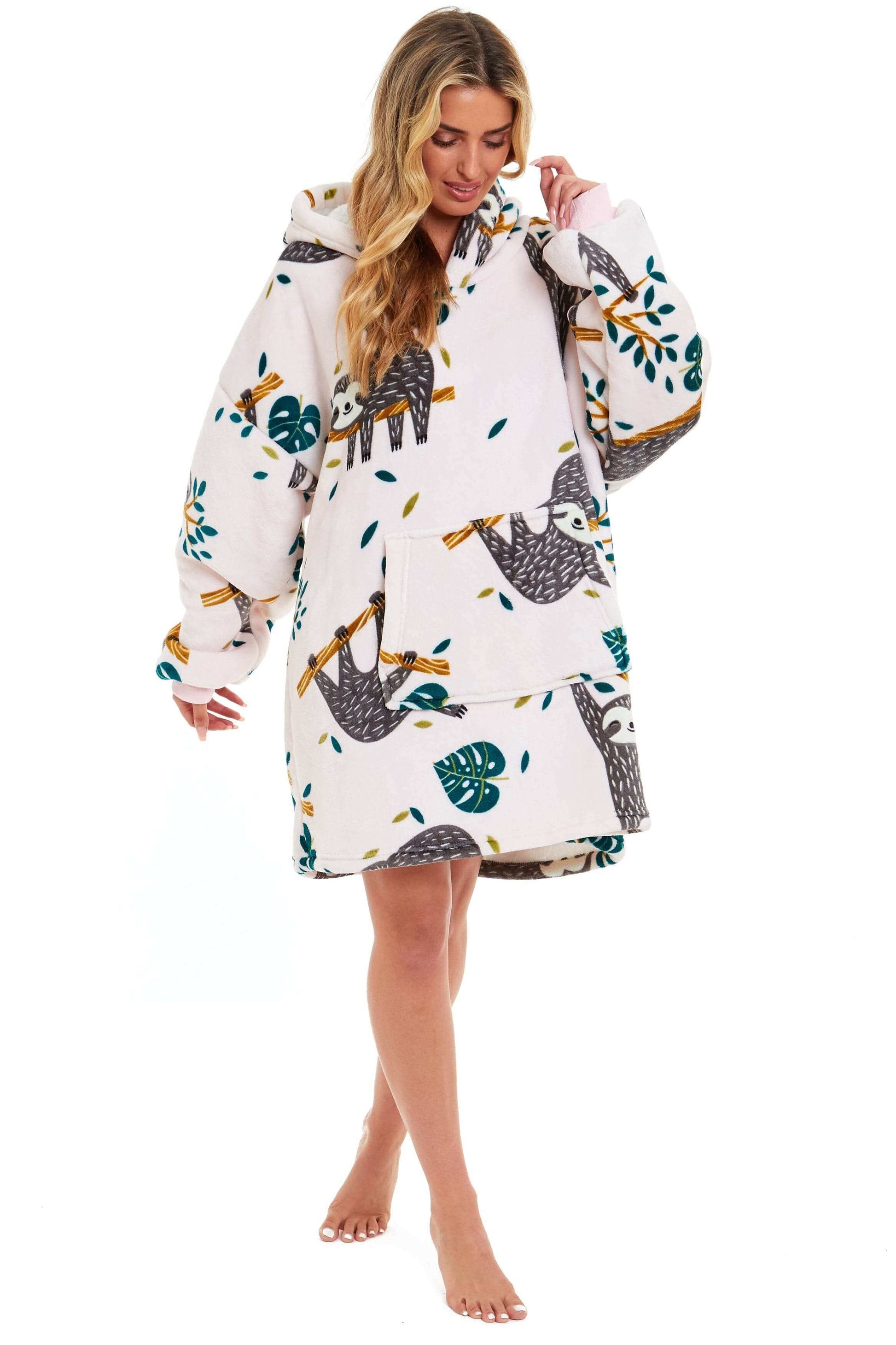 Giant Cozy Sloth Hooded Blanket Ultra Soft Sherpa Fur Plush Flannel Fleece Oversized Hoodie Sweatshirt for Adults and Kids Premium Loungewear by Daisy Dreamer. Buy now for £11.00.