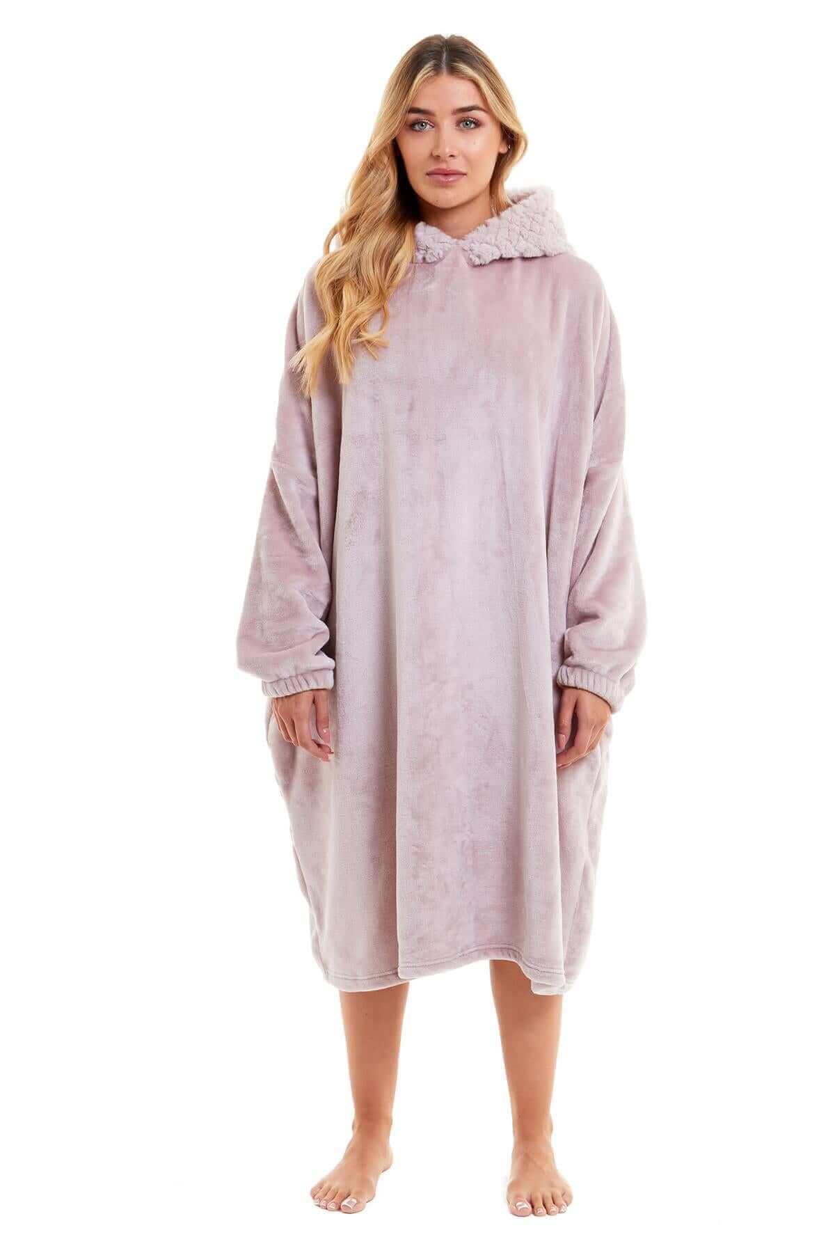 Women's Oversized Plush Hooded Poncho Blanket Cozy Fleece Hoodie with Fur Hood Ideal for Lounging Camping Outdoor Warmth by Daisy Dreamer. Buy now for £21.00.