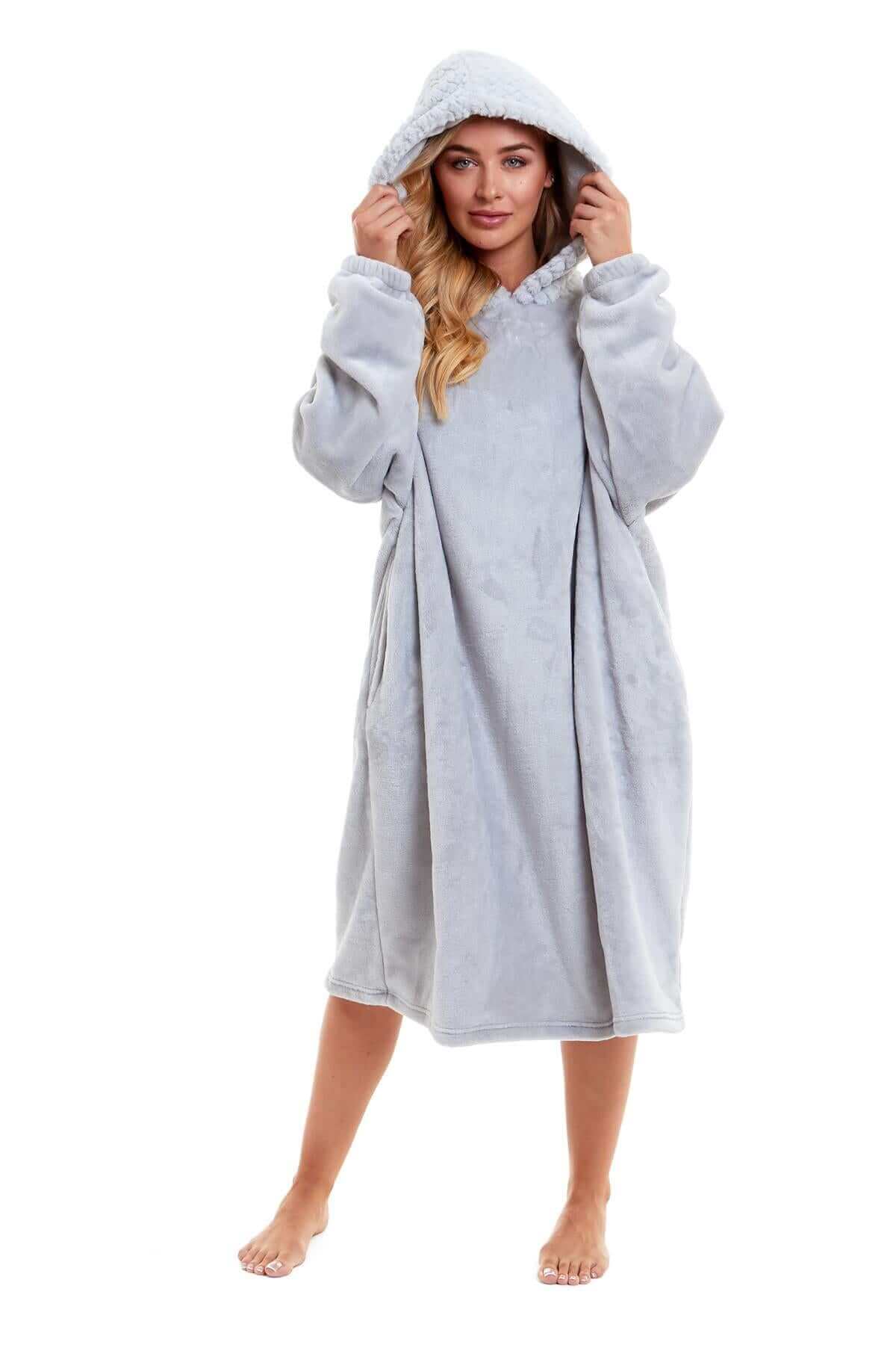 Women's Oversized Plush Hooded Poncho Blanket Cozy Fleece Hoodie with Fur Hood Ideal for Lounging Camping Outdoor Warmth by Daisy Dreamer. Buy now for £21.00.