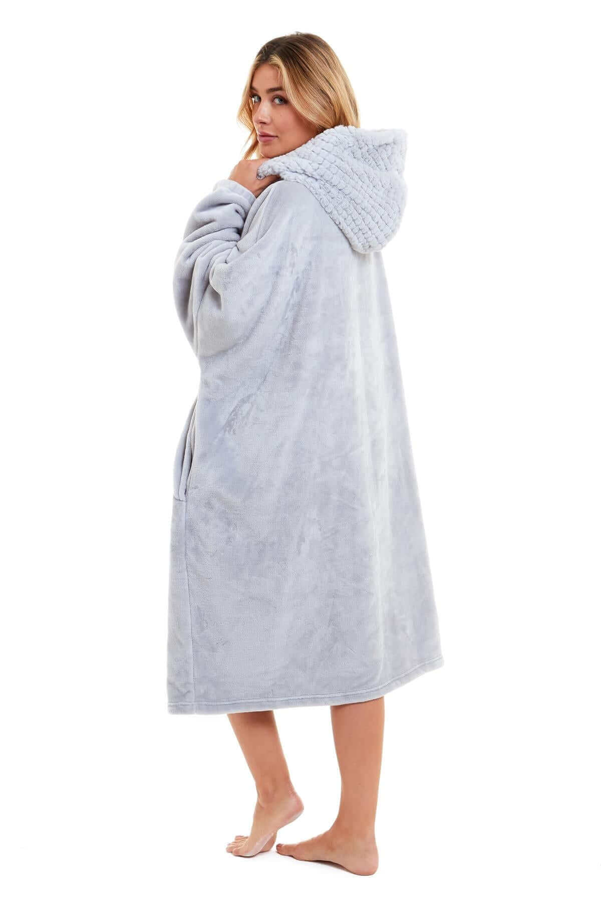 Women's Oversized Plush Hooded Poncho Blanket Cozy Fleece Hoodie with Fur Hood Ideal for Lounging Camping Outdoor Warmth by Daisy Dreamer. Buy now for £21.00.