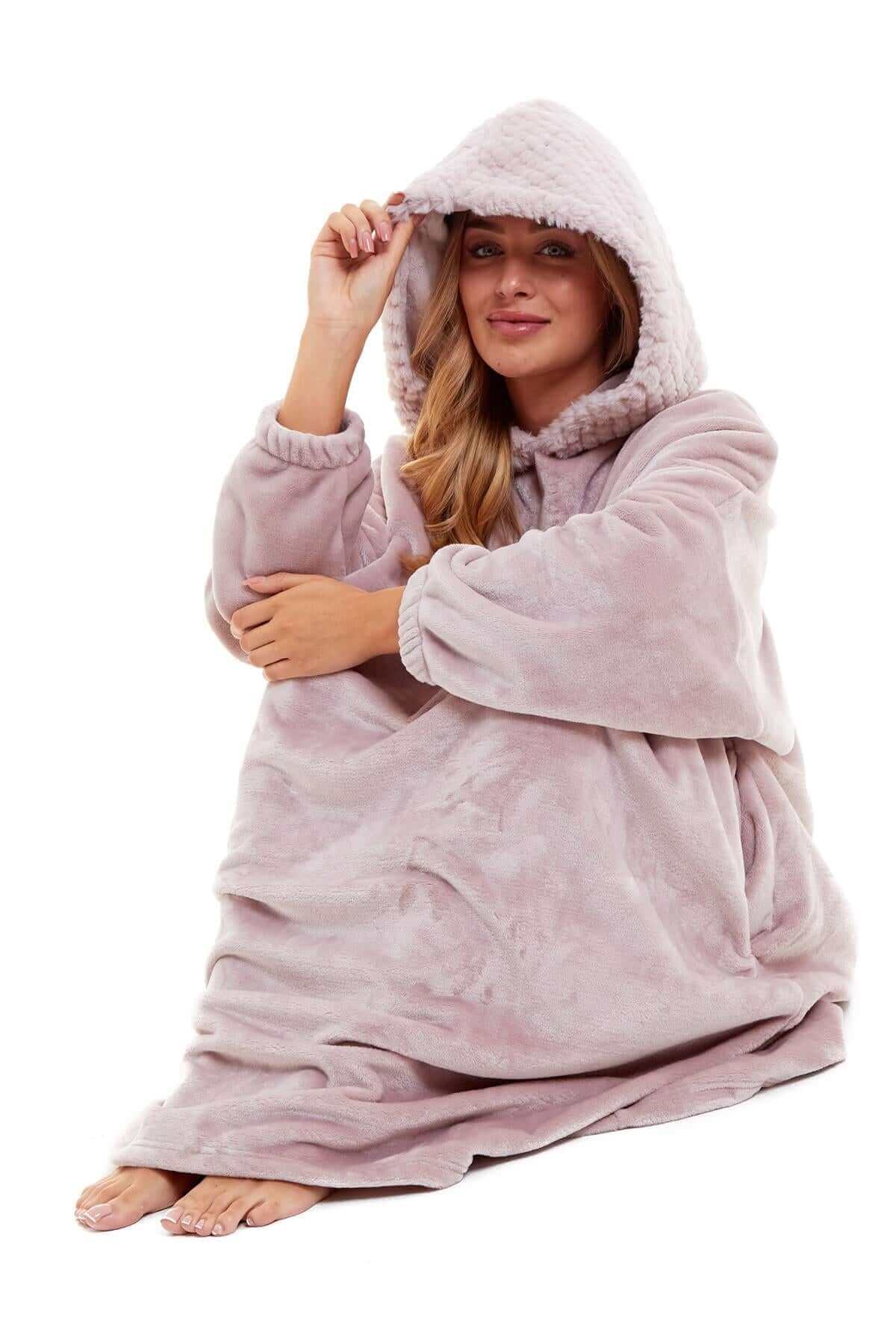 Women's Oversized Plush Hooded Poncho Blanket Cozy Fleece Hoodie with Fur Hood Ideal for Lounging Camping Outdoor Warmth by Daisy Dreamer. Buy now for £21.00.