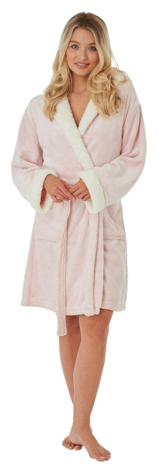 Women's Super Soft Plush Fleece Hooded Bathrobe Fluffy Velvet Loungewear Long Sleeve Cosy Winter Dressing Gown Spa Essential by Daisy Dreamer. Buy now for £20.00.