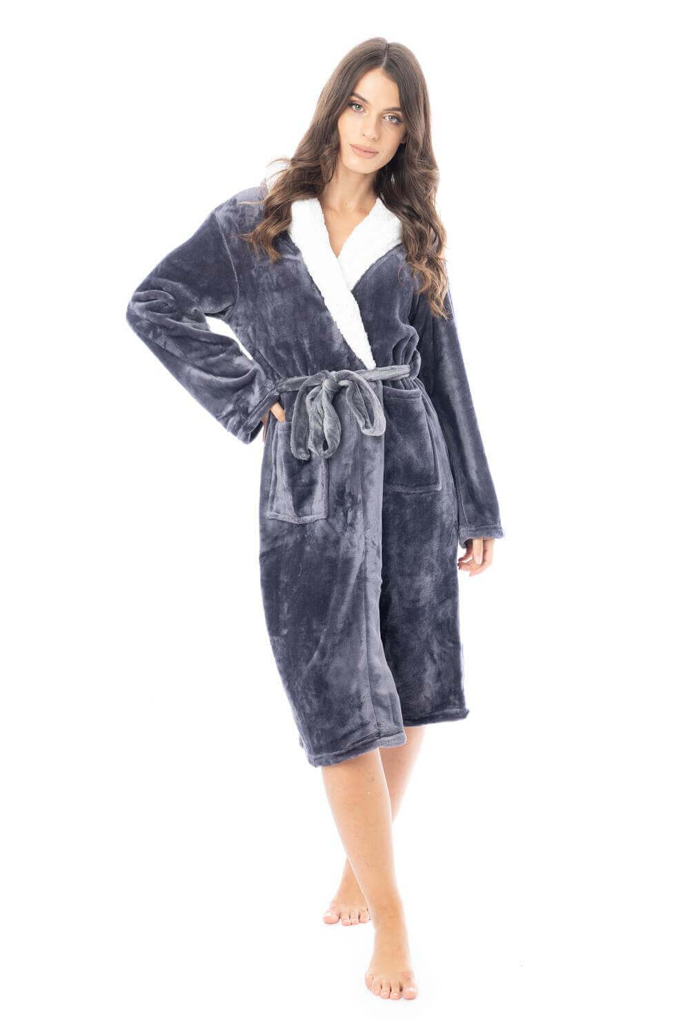 Women's Super Soft Plush Fleece Hooded Bathrobe Fluffy Velvet Loungewear Long Sleeve Cosy Winter Dressing Gown Spa Essential by Daisy Dreamer. Buy now for £20.00.
