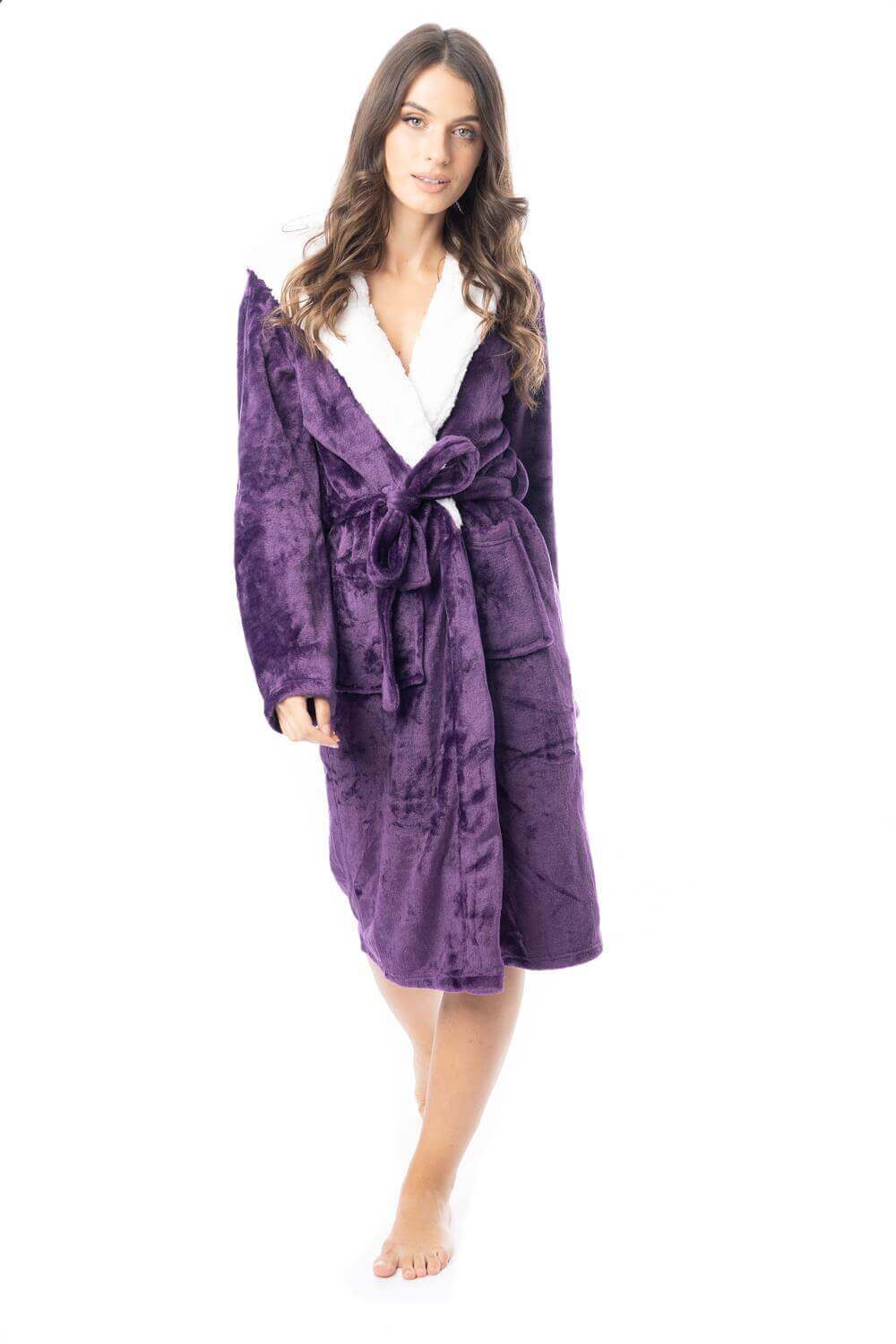 Women's Super Soft Plush Fleece Hooded Bathrobe Fluffy Velvet Loungewear Long Sleeve Cosy Winter Dressing Gown Spa Essential by Daisy Dreamer. Buy now for £20.00.