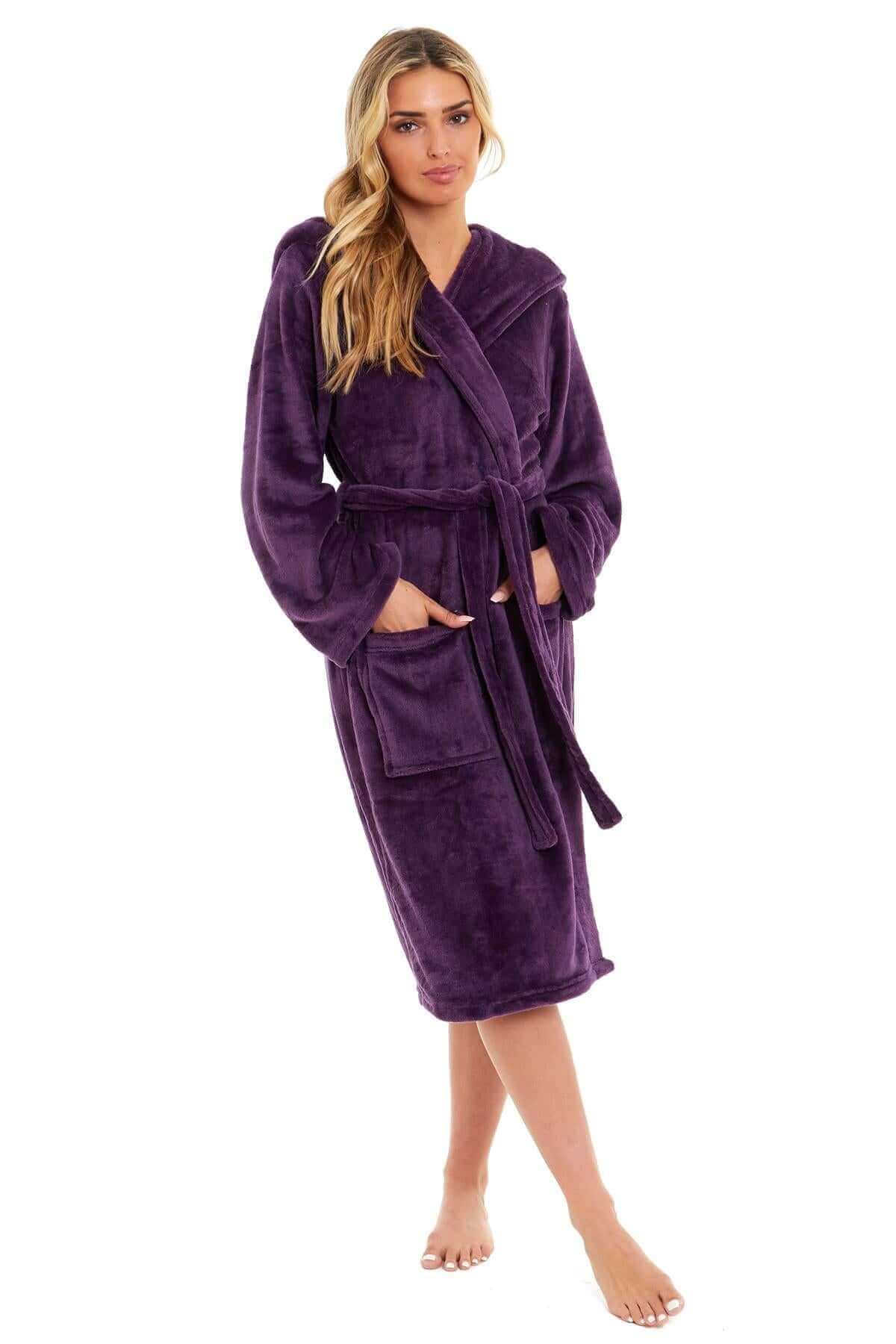 Women's Super Soft Plush Fleece Hooded Bathrobe Fluffy Velvet Loungewear Long Sleeve Cosy Winter Dressing Gown Spa Essential by Daisy Dreamer. Buy now for £20.00.