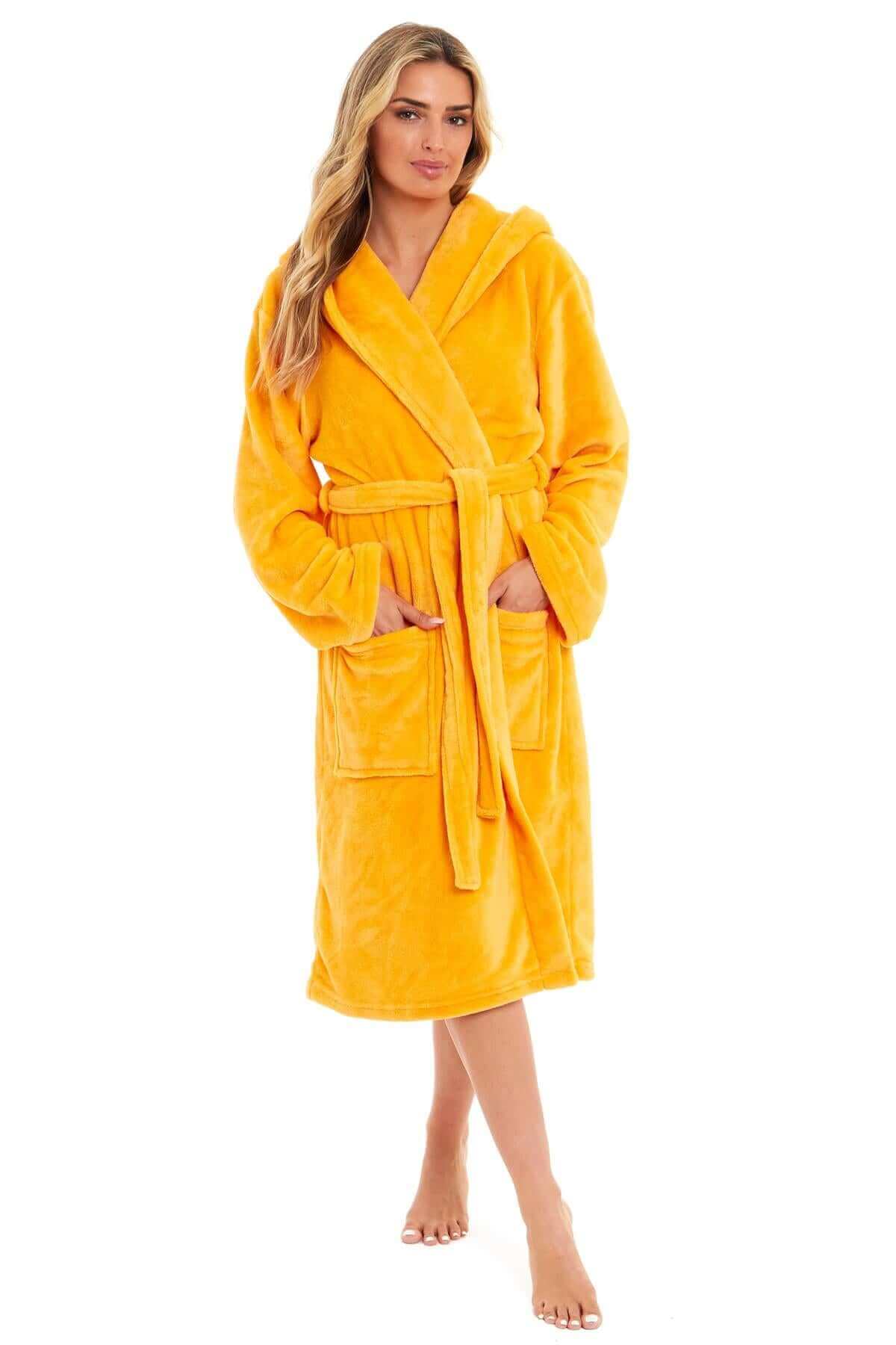 Women's Super Soft Plush Fleece Hooded Bathrobe Fluffy Velvet Loungewear Long Sleeve Cosy Winter Dressing Gown Spa Essential by Daisy Dreamer. Buy now for £20.00.