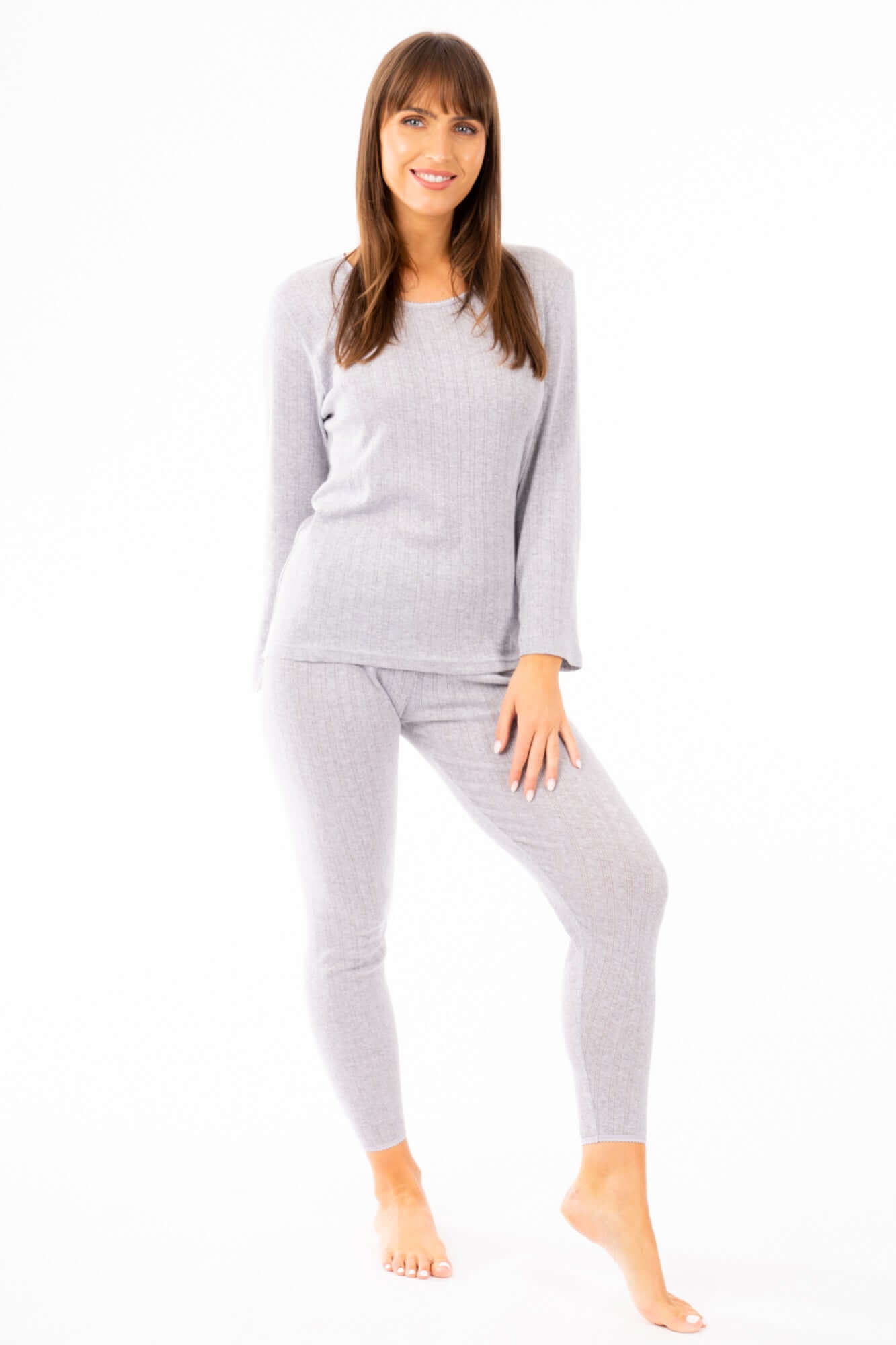 Women's Thermal Long Sleeve Top and Pants Set Winter Base Layers Warm Insulating Cotton Rich Fabric Sizes S to XXL Multiple Colors by Heatwave Thermalwear. Buy now for £10.00.