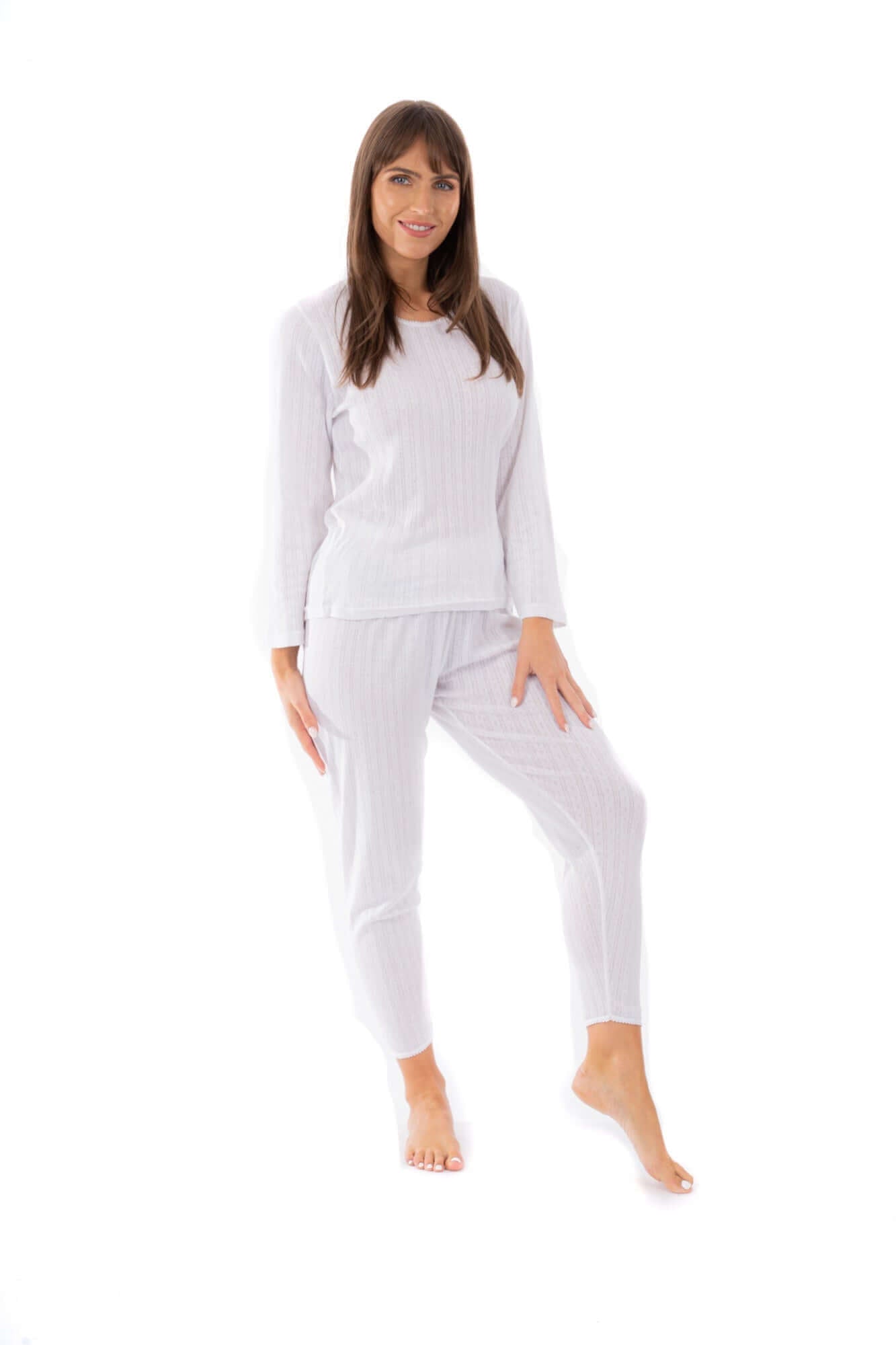 Women's Thermal Long Sleeve Top and Pants Set Winter Base Layers Warm Insulating Cotton Rich Fabric Sizes S to XXL Multiple Colors by Heatwave Thermalwear. Buy now for £10.00.