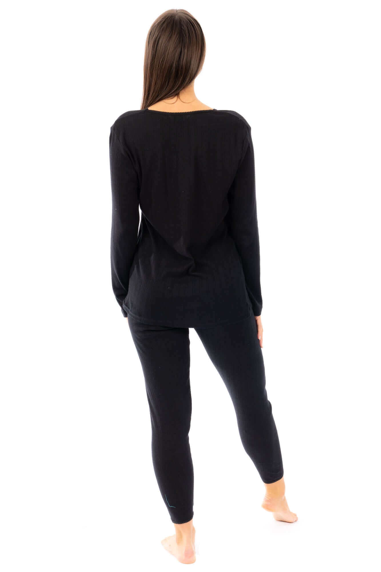 Women's Thermal Long Sleeve Top and Pants Set Winter Base Layers Warm Insulating Cotton Rich Fabric Sizes S to XXL Multiple Colors by Heatwave Thermalwear. Buy now for £10.00.