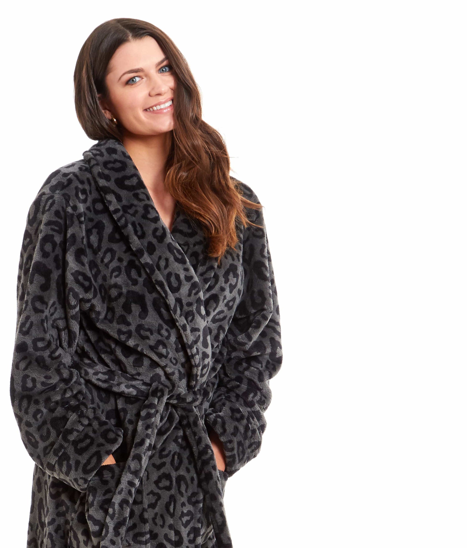 Women's Black Leopard Plush Fleece Bath Robe Dressing Gown. Buy now for £20.00. A Robe by Daisy Dreamer. 12-14, 16-18, 20-22, 8-10, animal, black, black panther, bridesmaid, cheetah, dressing gown, flannel, fleece, gym, hotel, ladies, large, leopard, loun